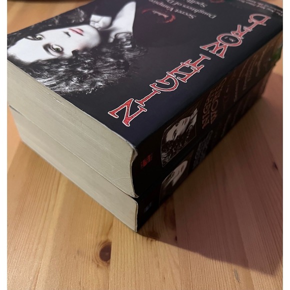 L. J. Smith Night World‎ Bundle - Picture 4 of 4